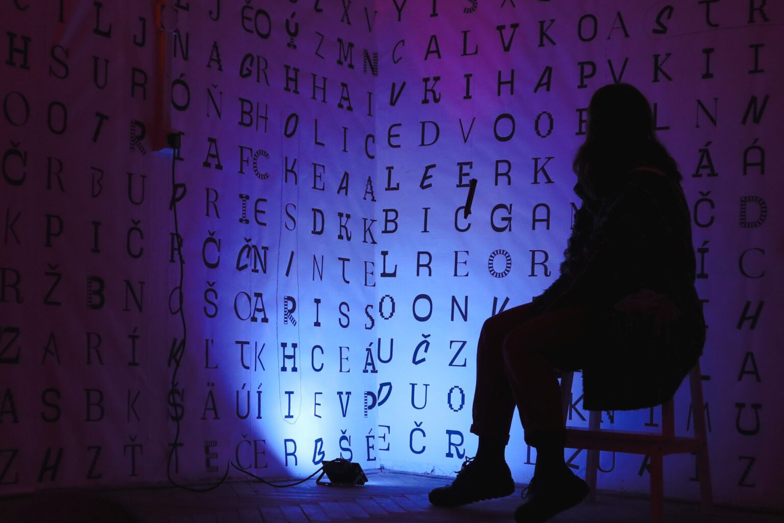 POKOJE / Nájdi spoločnú reč — Studio Asymetric