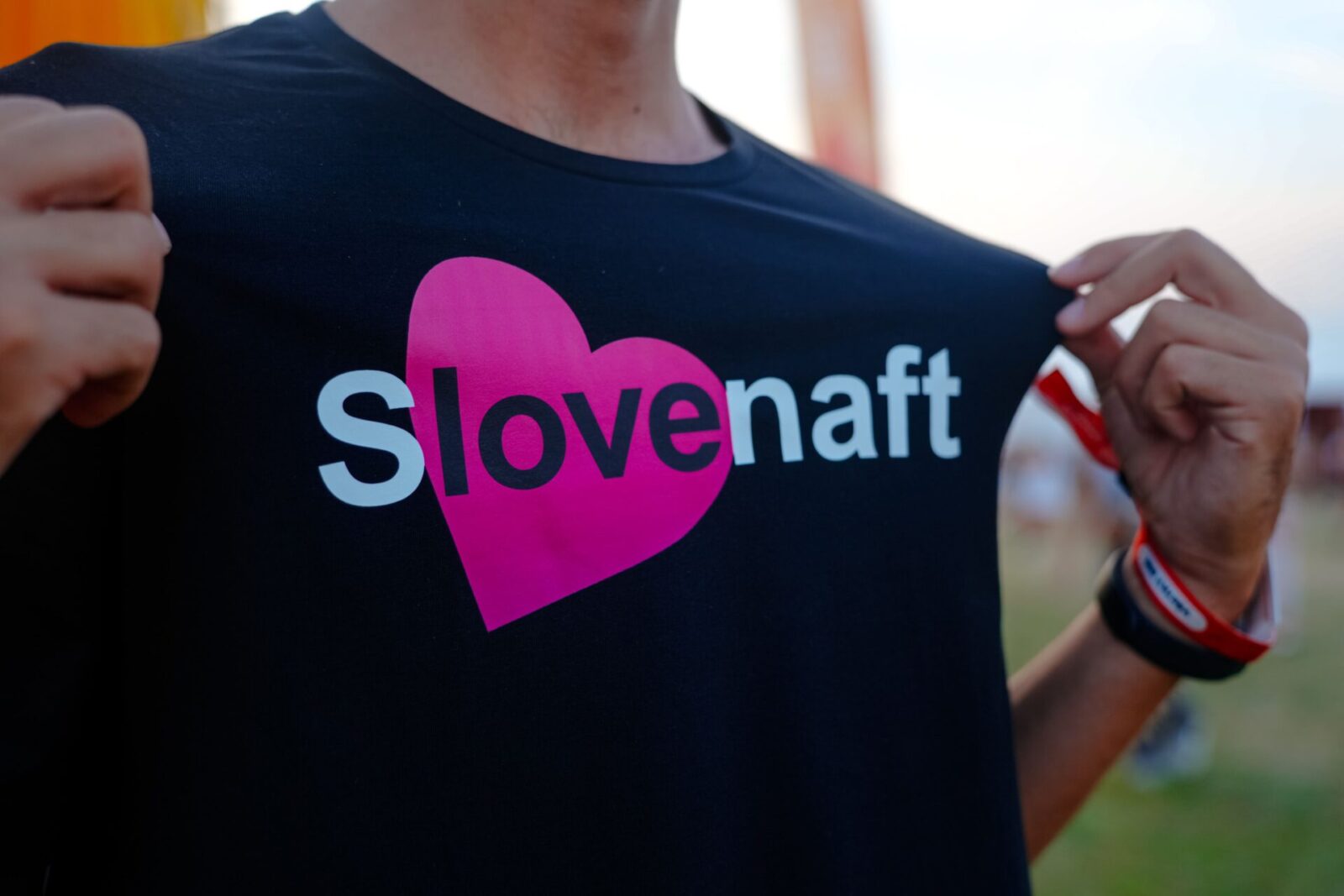 Slovnaft X Lovestream gallery 1 — Studio Asymetric